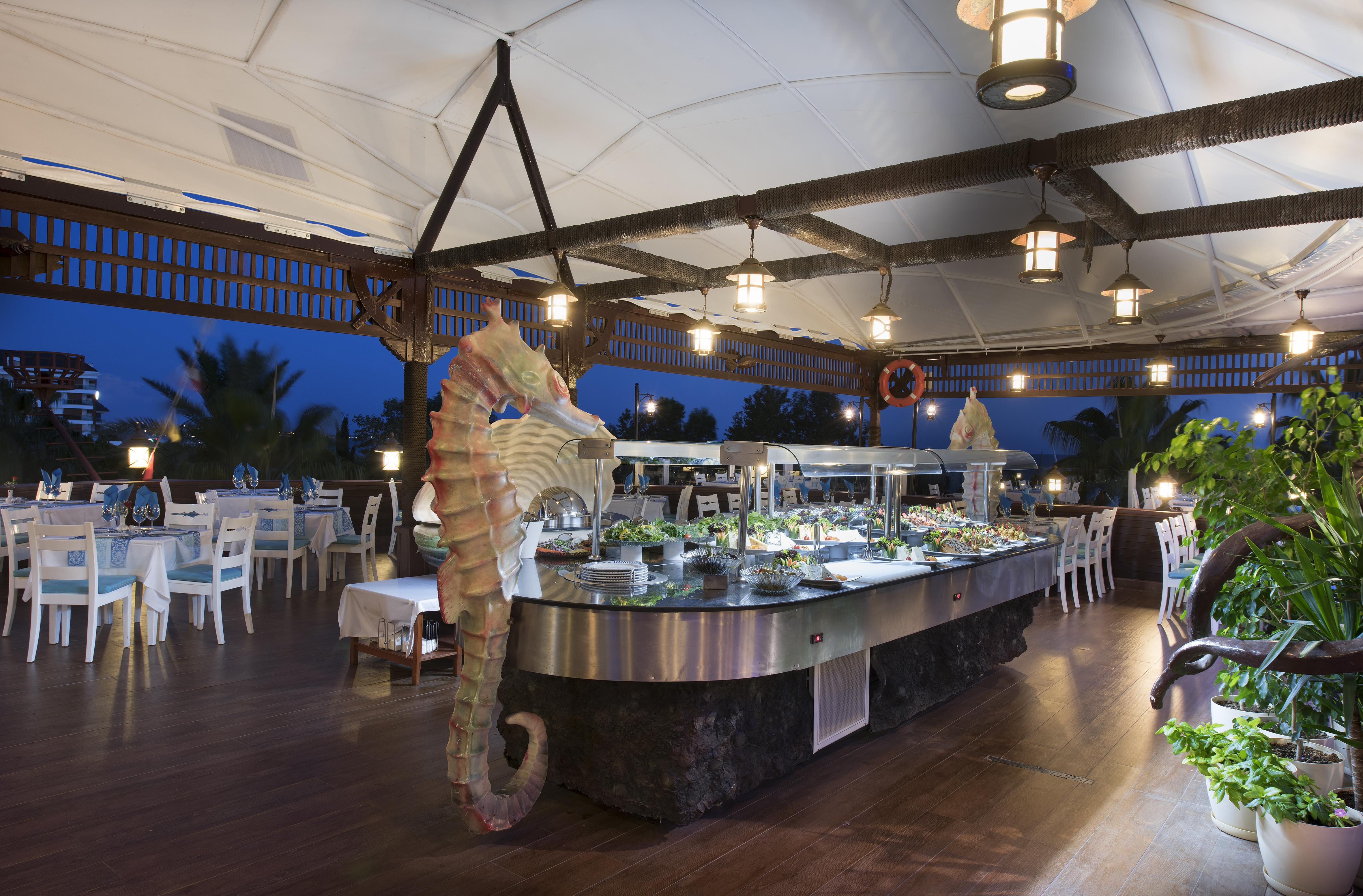 Sentido Kamelya Fulya Hotel & Aqua Colakli Exterior foto A buffet at a hotel